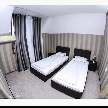 Hanul Vanatorilor Buzau Ngoại thất bức ảnh